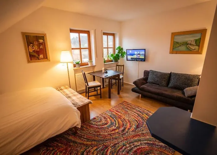 Gemuetliches Apartment Im Wunderschoenen Kallmuenz